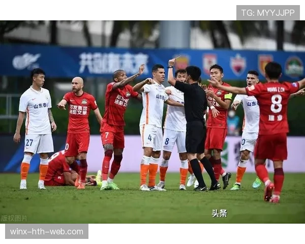 无效进球的判罚标准及裁判如何正确识别规则错误